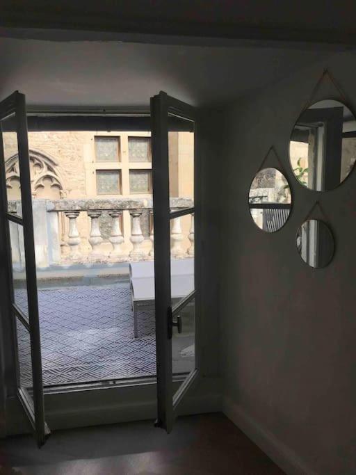 Grand Appartement En Maison De Ville Valréas Kültér fotó