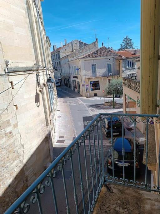 Grand Appartement En Maison De Ville Valréas Kültér fotó